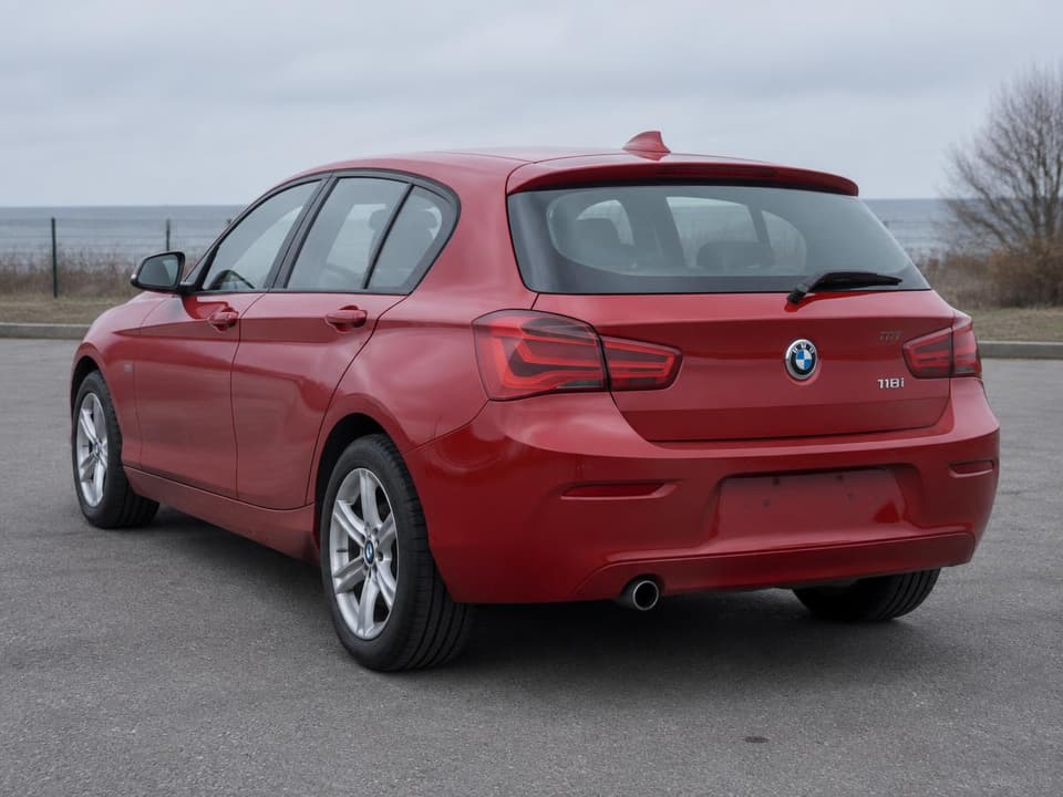 BMW 1 series F20 116d, aizmugures skats