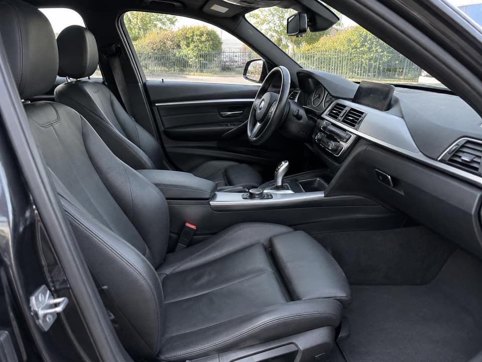 BMW 3 series E90 318d, priekšējie sēdekļi