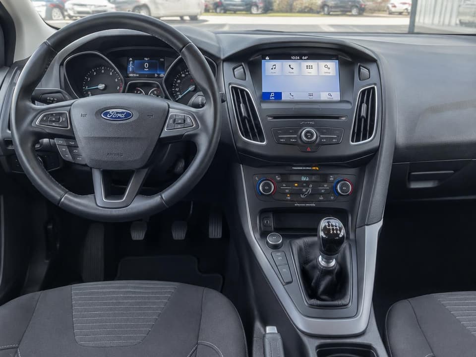 Ford Focus Mk3 1.6 TDCi, instrumentu panelis