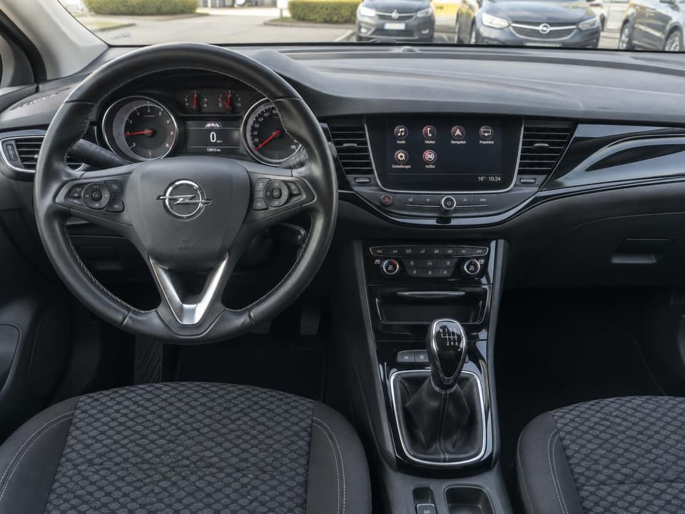 Opel Insignia A 2.0 CDTI, instrumentu panelis